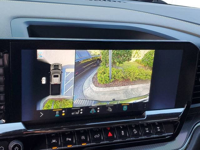 Used 2022 Chevrolet Silverado 1500 ZR2 w/ Technology Package image 22