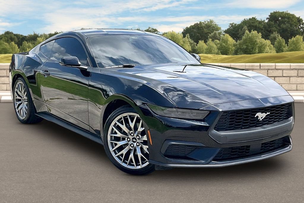 Used 2026 Ford Mustang Premium RWD image 2