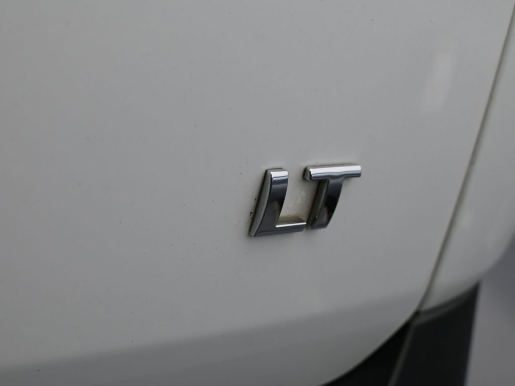 Used 2018 Chevrolet Traverse LT image 36