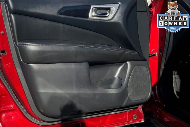 Used 2018 Nissan Pathfinder S image 22