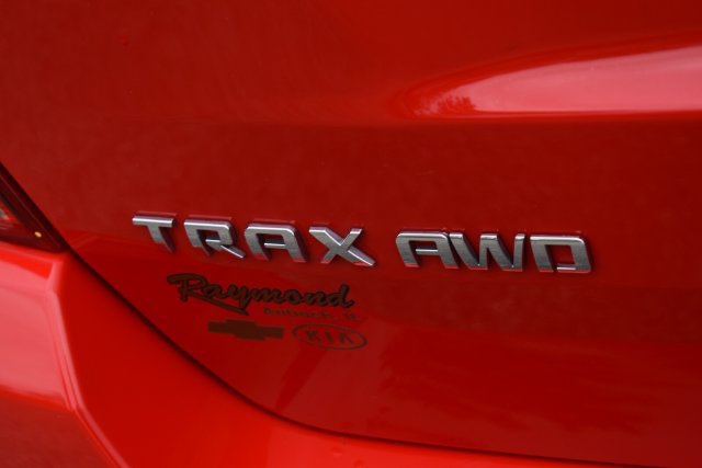 Certified 2018 Chevrolet Trax LT w/ Sun & Sound Package AWD/4WD image 18