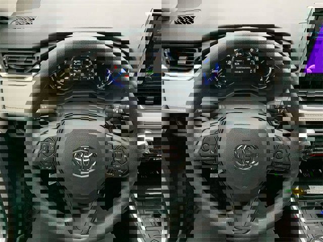 New 2025 Toyota RAV4 XLE image 19