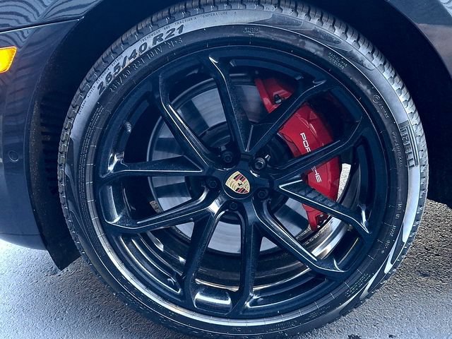 Certified 2024 Porsche Macan GTS AWD/4WD image 15