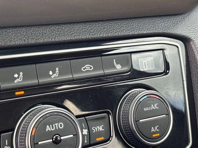 Used 2020 Volkswagen Atlas Cross Sport SEL R-Line w/ Cross Sport MDO Package image 24