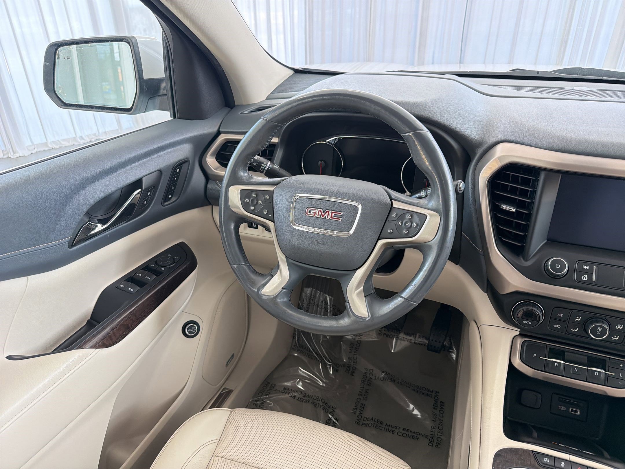 Used 2022 GMC Acadia Denali w/ Denali Ultimate Package image 28