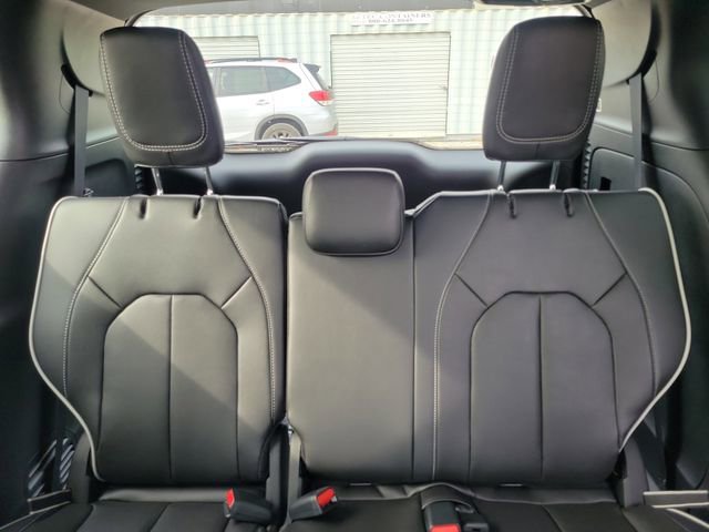 New 2026 Chrysler Pacifica Limited w/ S Appearance Package image 11