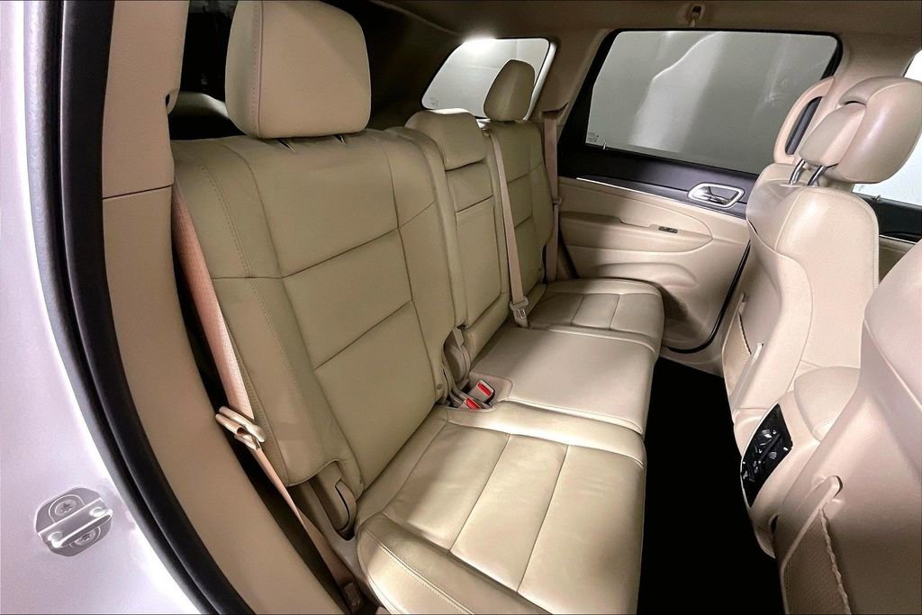 Used 2019 Jeep Grand Cherokee Limited RWD image 38