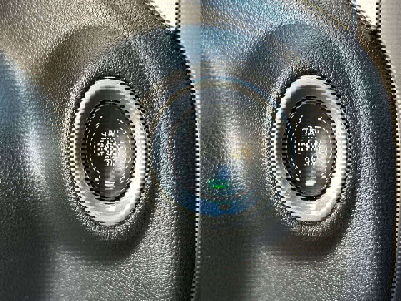 Used 2023 GMC Sierra 2500 SLT w/ SLT Premium Package image 28