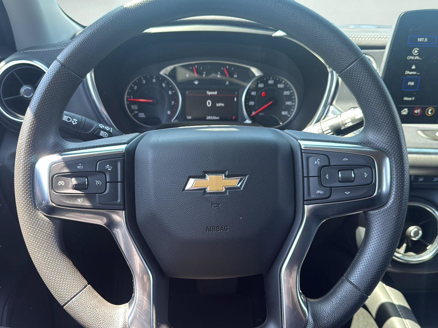 Used 2025 Chevrolet Blazer LT AWD/4WD image 14