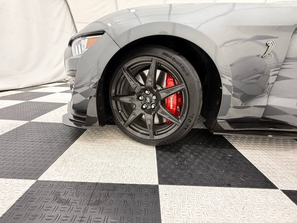 Used 2021 Ford Mustang Shelby GT500 w/ Carbon Fiber Track Pack image 10