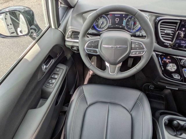 New 2026 Chrysler Voyager LX FWD image 16