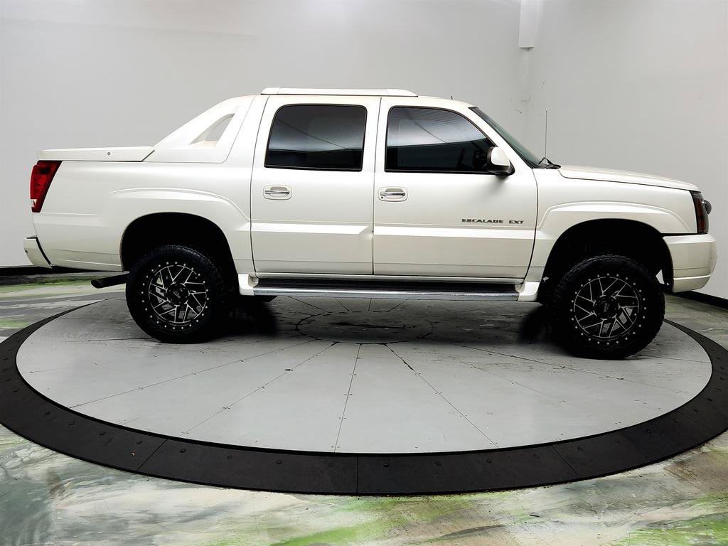 Used 2003 Cadillac Escalade EXT AWD/4WD image 4