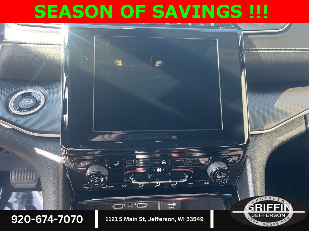 Used 2023 Jeep Grand Cherokee L Laredo image 9