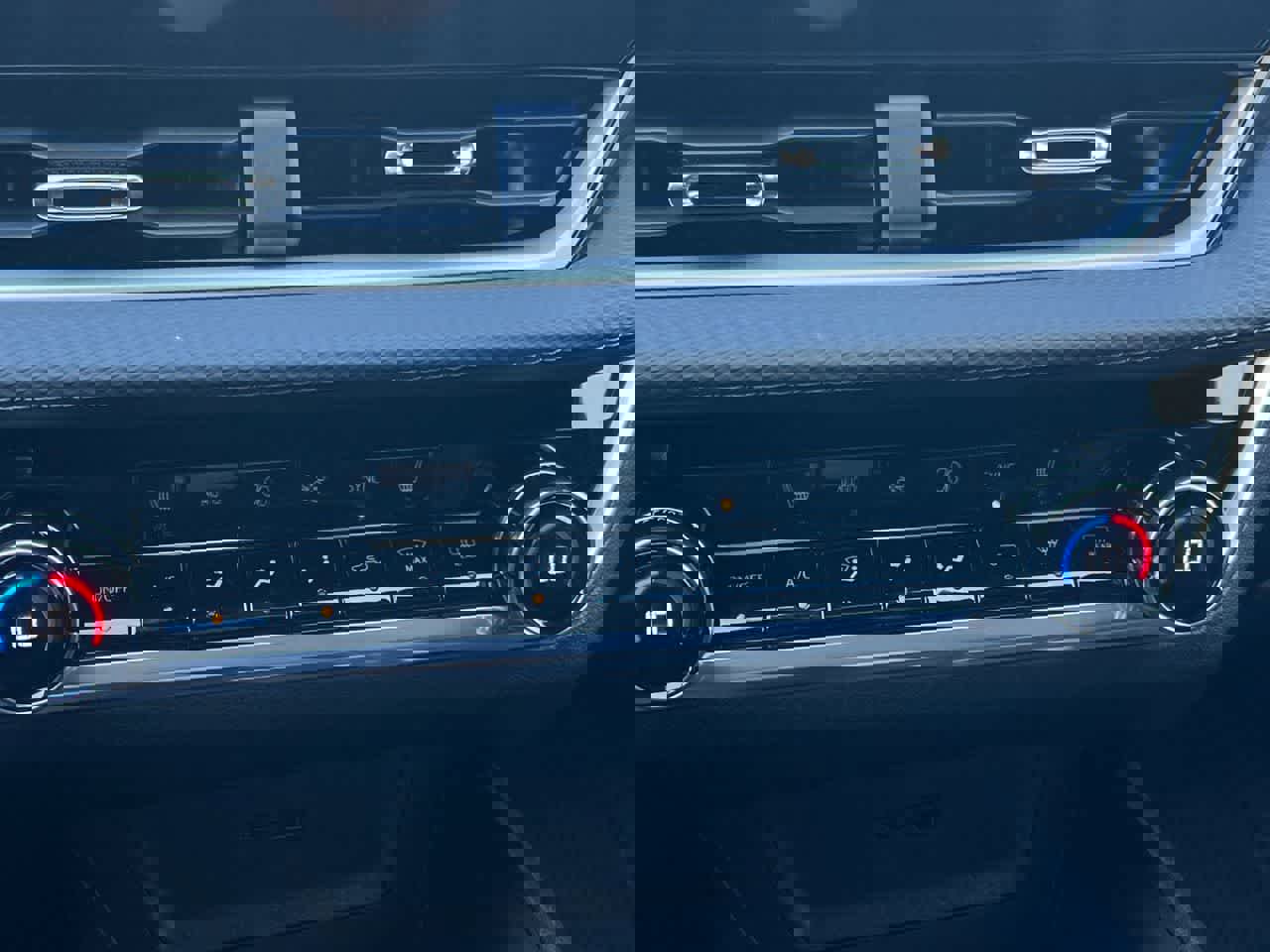 New 2026 Chevrolet Equinox LT w/ Convenience Package II image 25