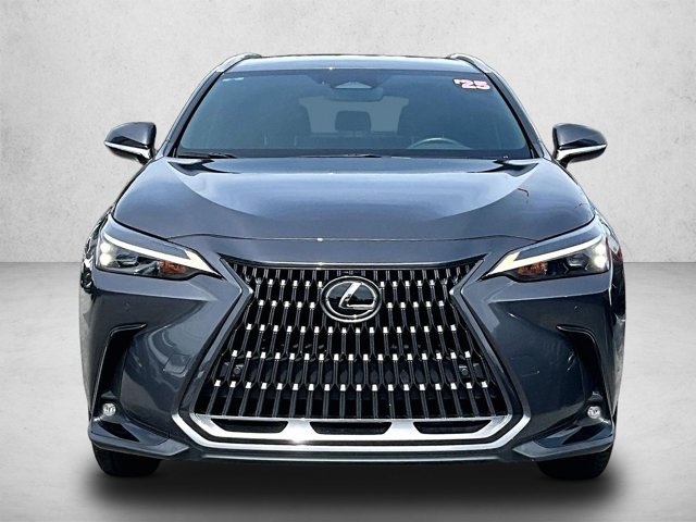 Used 2025 Lexus NX 250 FWD w/ Towing Package (2000 Lbs) image 3