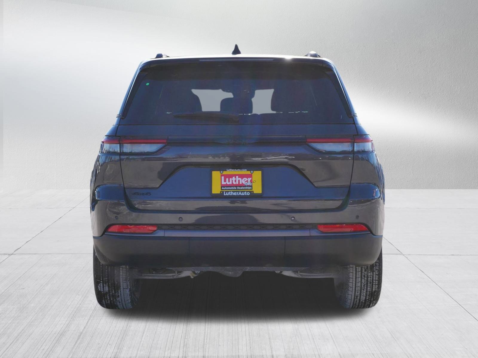 New 2026 Jeep Grand Cherokee Altitude AWD/4WD image 6