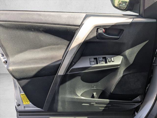 Used 2016 Toyota RAV4 LE image 13