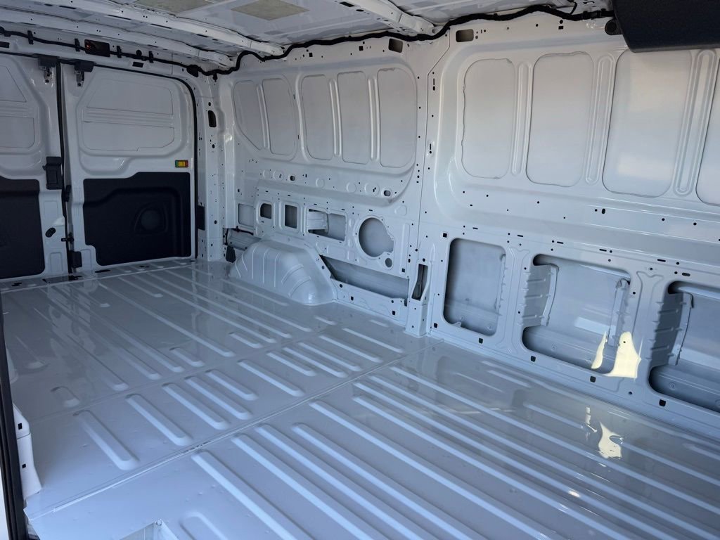 New 2026 Ford Transit 250 Low Roof image 28