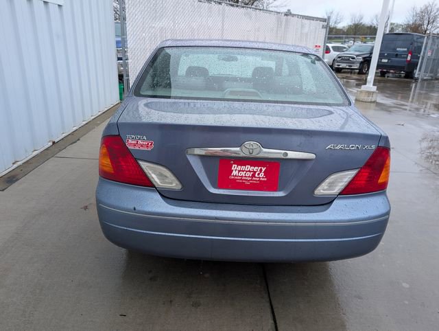 Used 2000 Toyota Avalon XLS FWD image 21