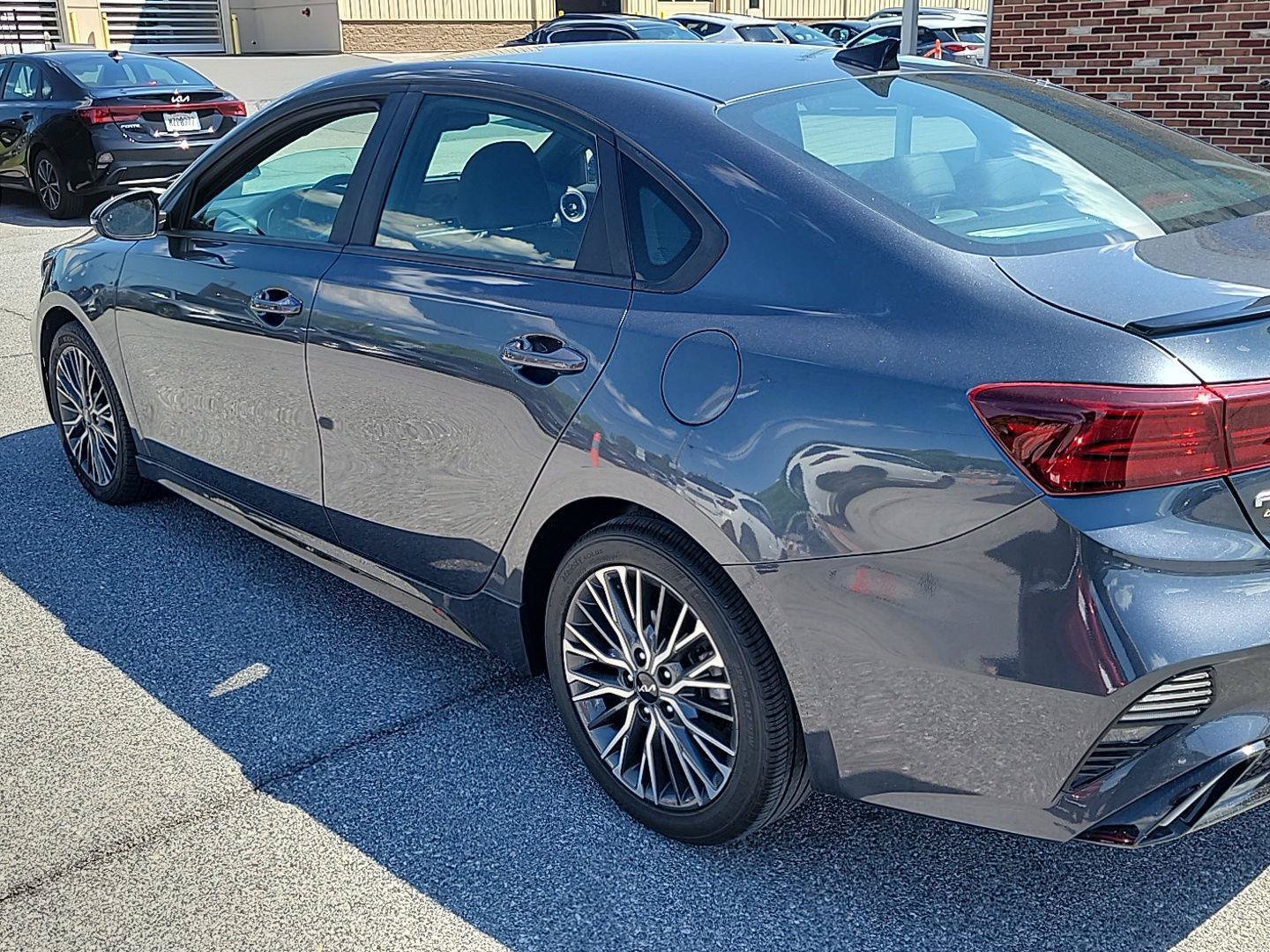 Used 2023 Kia Forte GT-Line FWD image 3