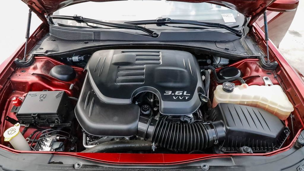 Used 2023 Chrysler 300 S image 28