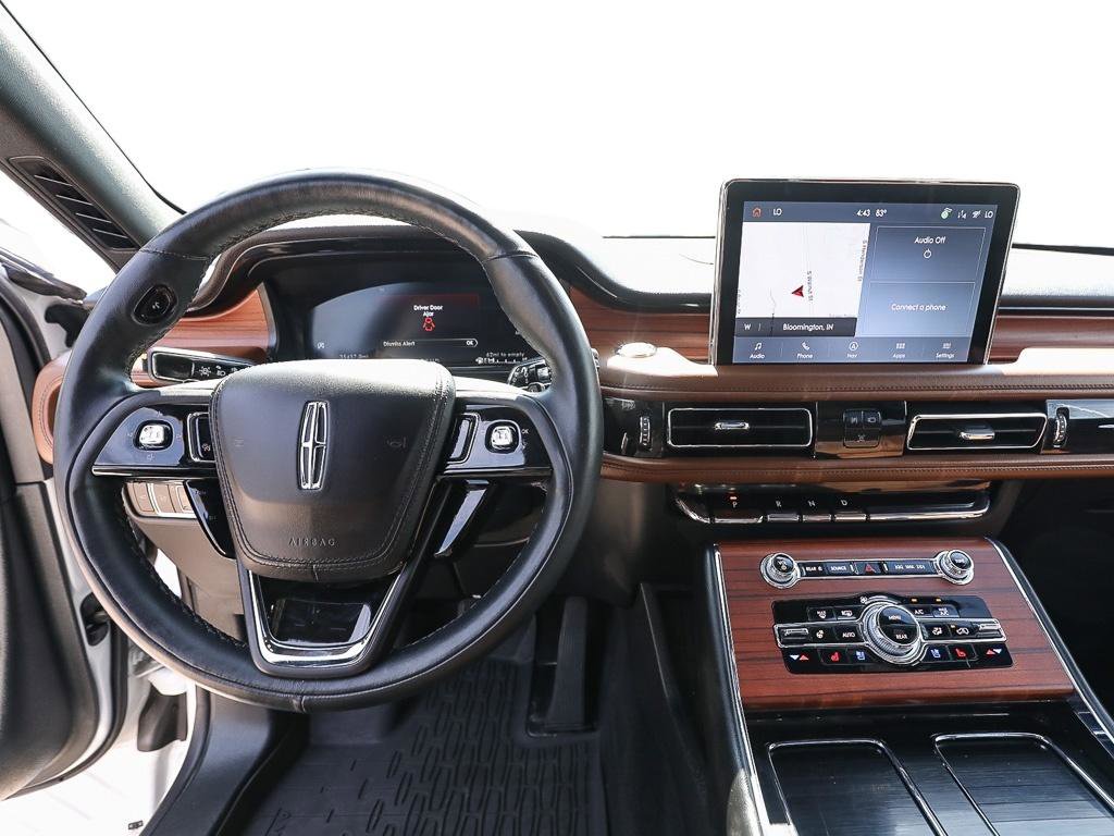 Used 2023 Lincoln Aviator Reserve w/ Equipment Group 201A AWD/4WD image 12