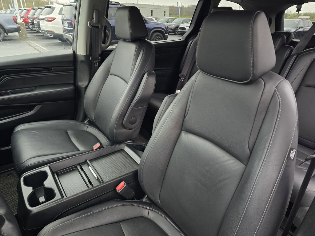 Used 2023 Honda Odyssey Touring image 13