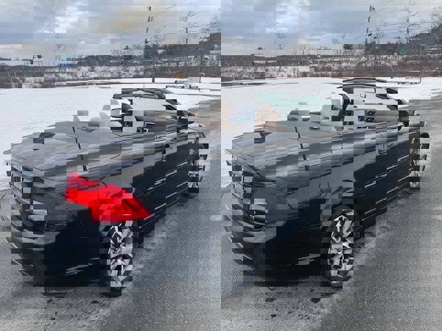 Used 2011 Volvo C70 T5 image 17