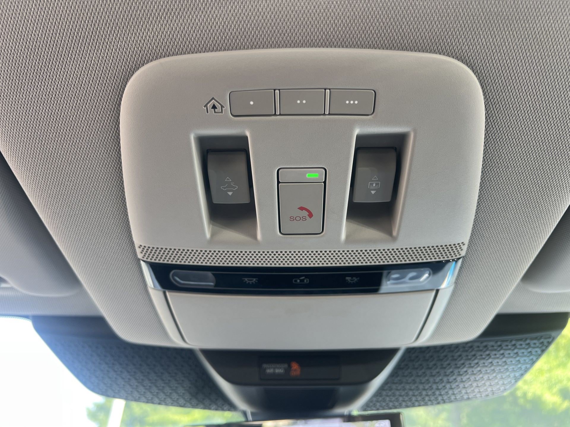 Certified 2024 Nissan Ariya AWD image 15