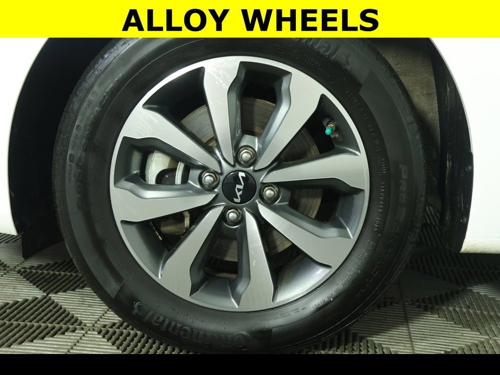 Used 2023 Kia Rio S w/ Technology Package image 8