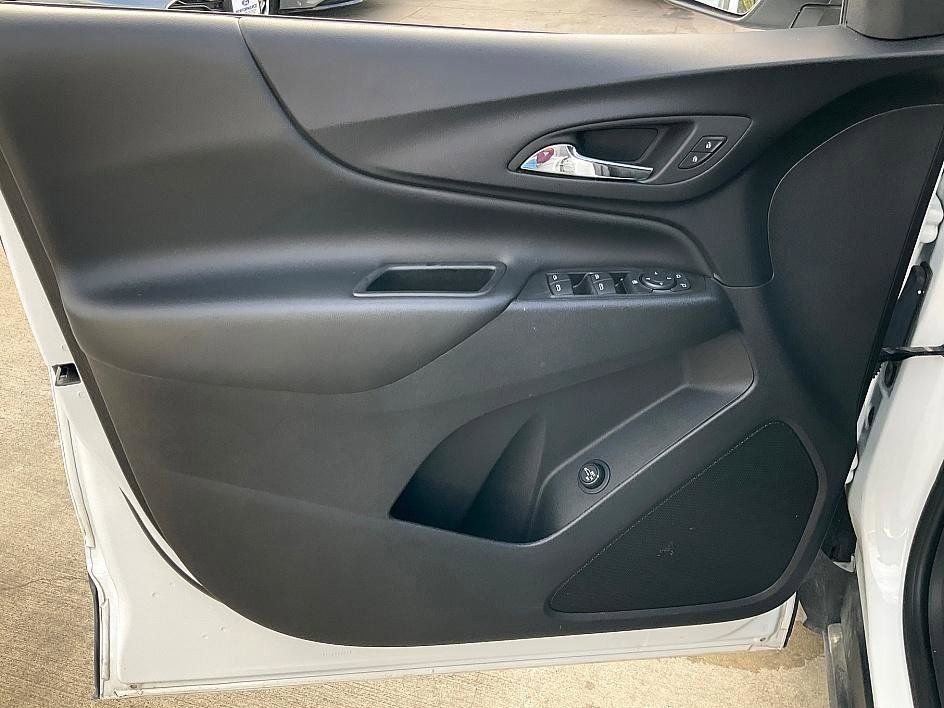 Used 2024 Chevrolet Equinox LT image 15