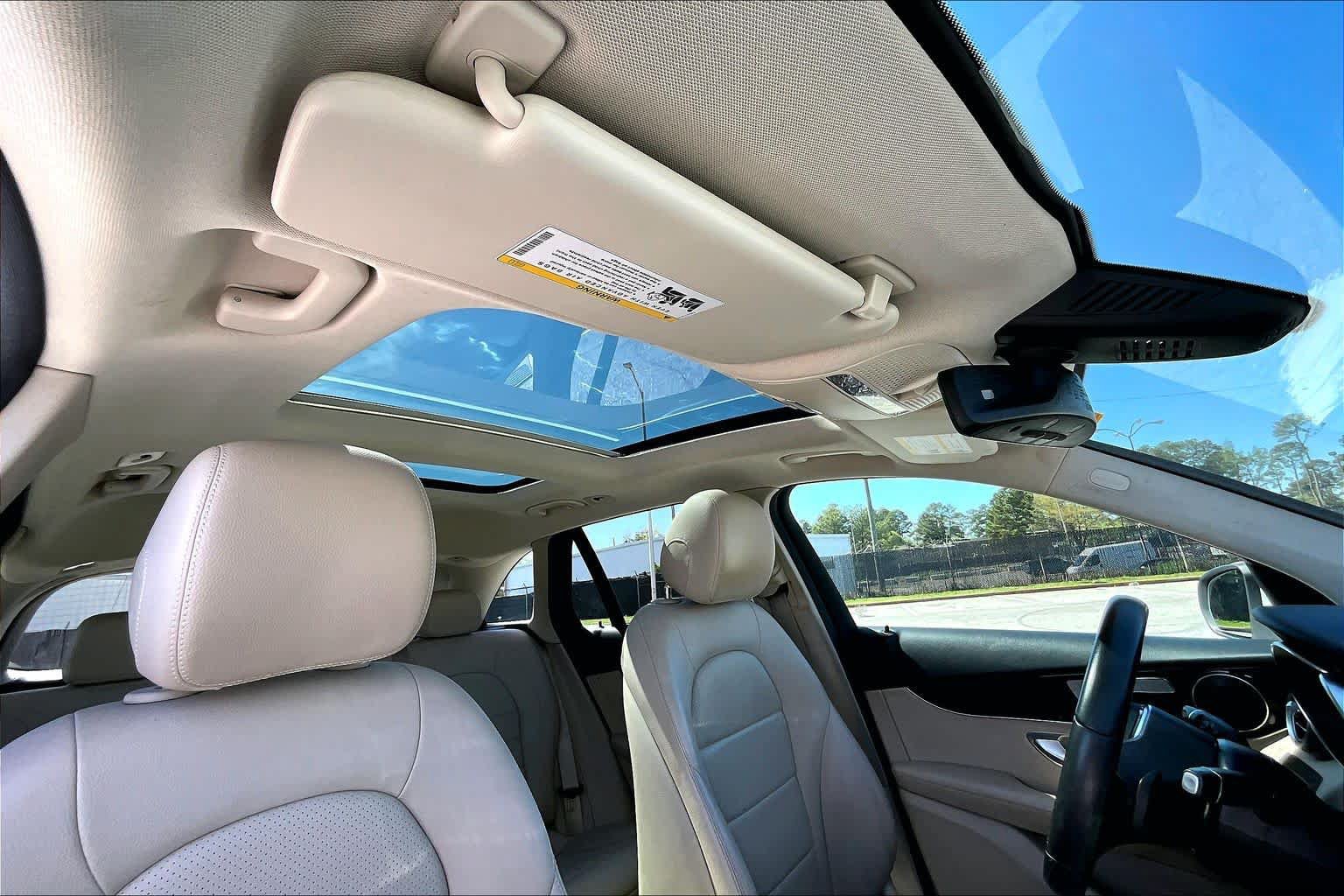 Used 2021 Mercedes-Benz GLC 300 image 25