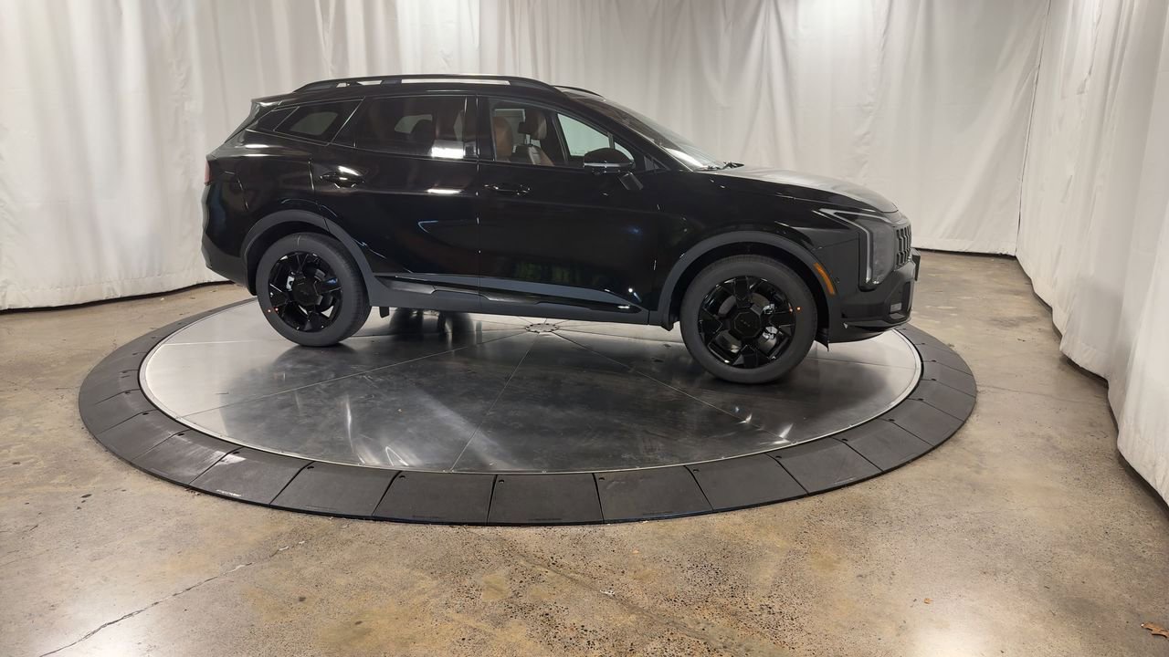 New 2026 Kia Sportage X-Line w/ X-Line Technology Package image 3