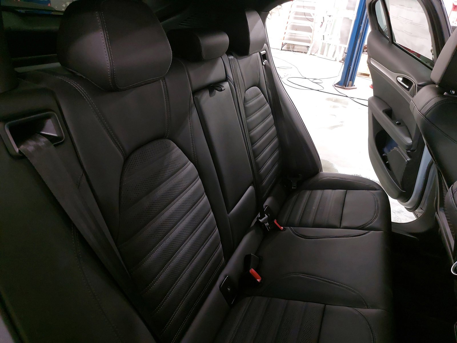 New 2025 Alfa Romeo Stelvio Sprint w/ Veloce Package image 12