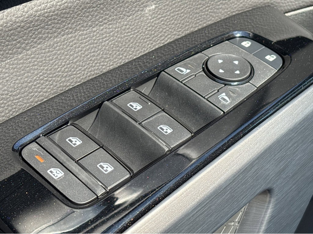 New 2026 Nissan Pathfinder SL FWD image 19