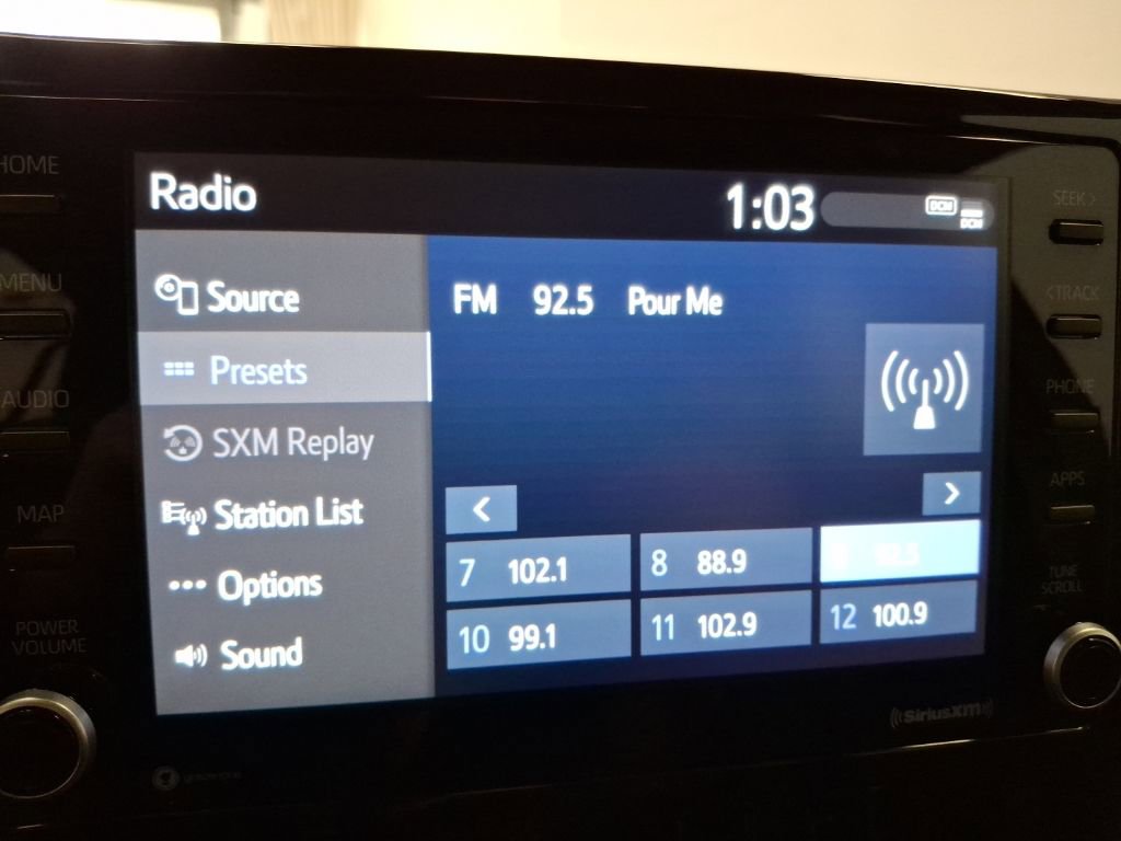 Used 2022 Toyota Corolla LE w/ LE Convenience Package image 23