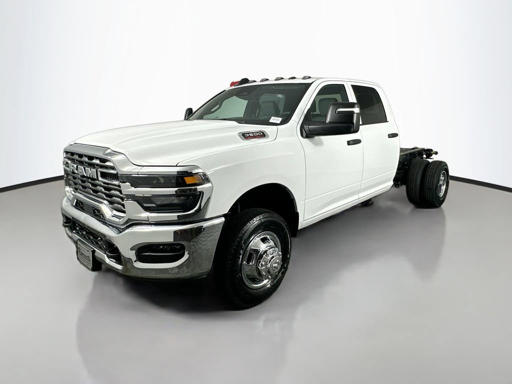 New 2026 RAM 3500 Tradesman w/ Chrome Appearance Group A AWD/4WD image 3