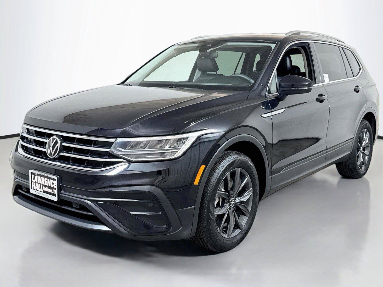 Used 2023 Volkswagen Tiguan SE
