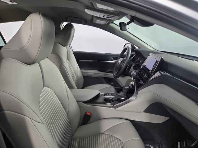 Used 2023 Toyota Camry SE AWD/4WD image 15
