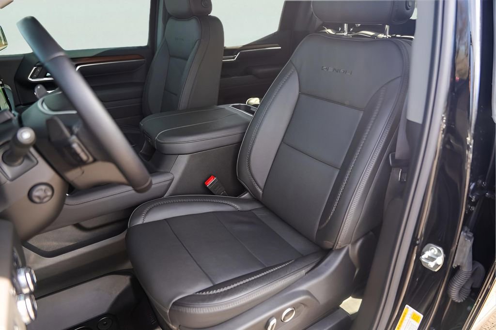 Used 2025 GMC Sierra 1500 Denali image 10