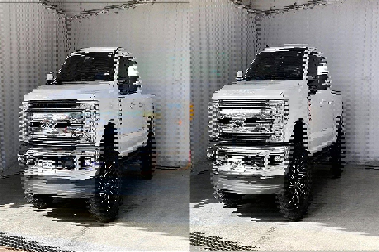 Used 2019 Ford F250 Lariat image 2