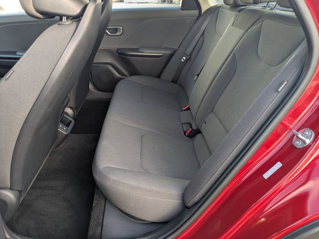 Used 2025 Kia K4 LXS image 21