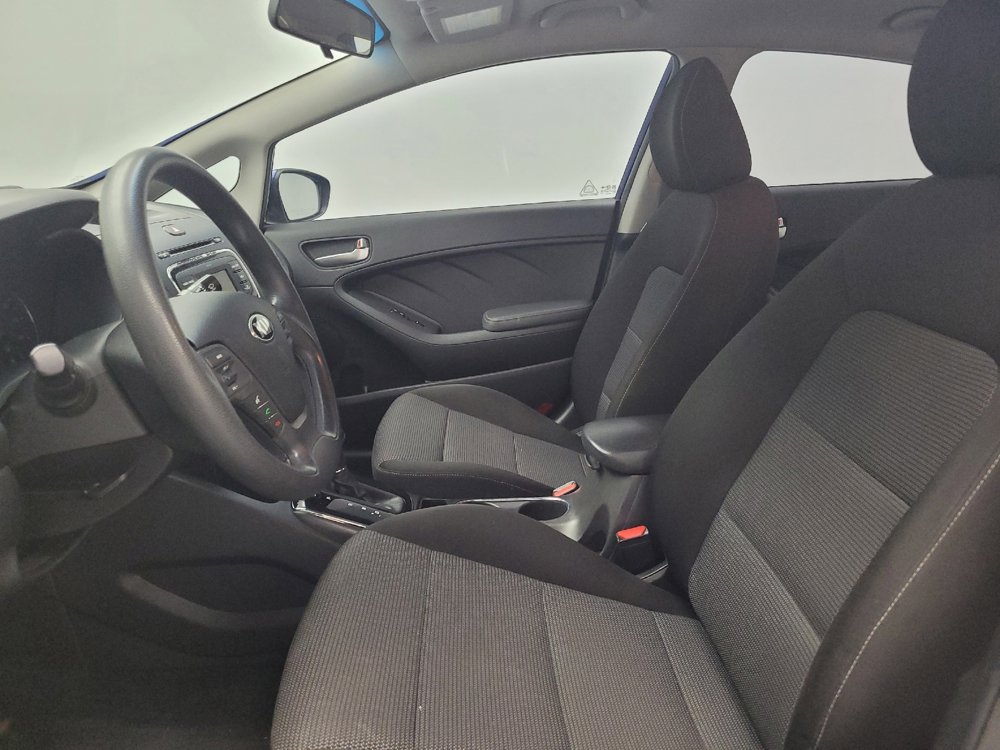 Used 2017 Kia Forte LX image 17