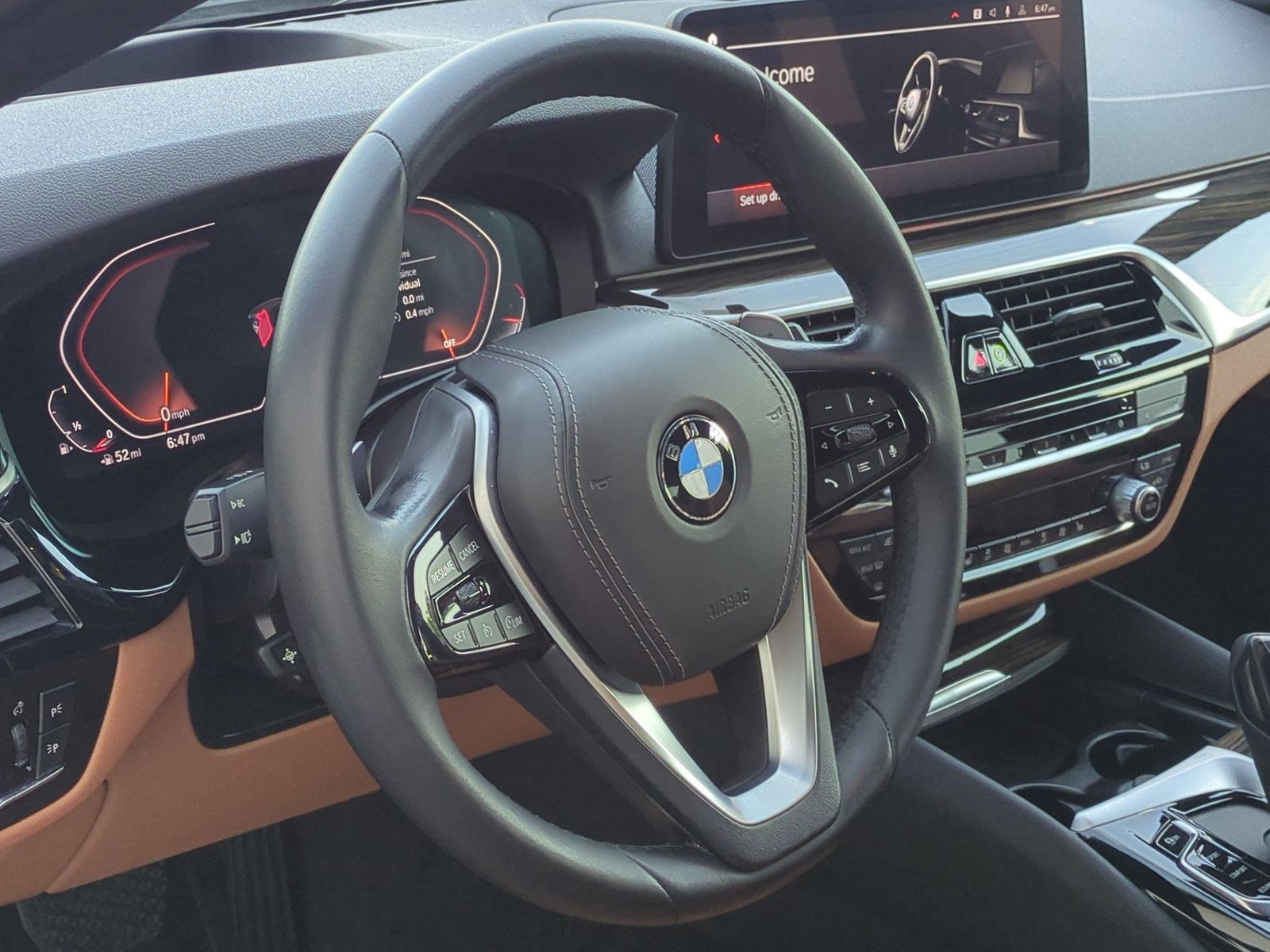 Used 2023 BMW 530i w/ Premium Package RWD image 18