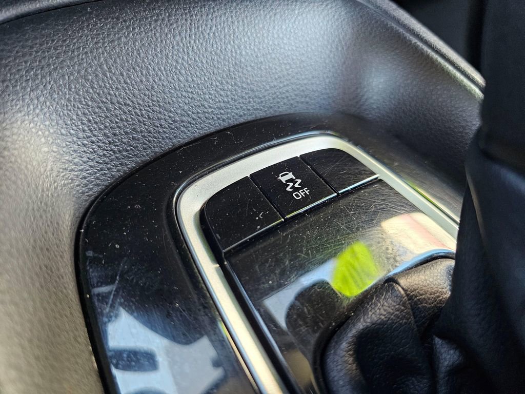 Certified 2025 Toyota Corolla LE image 38