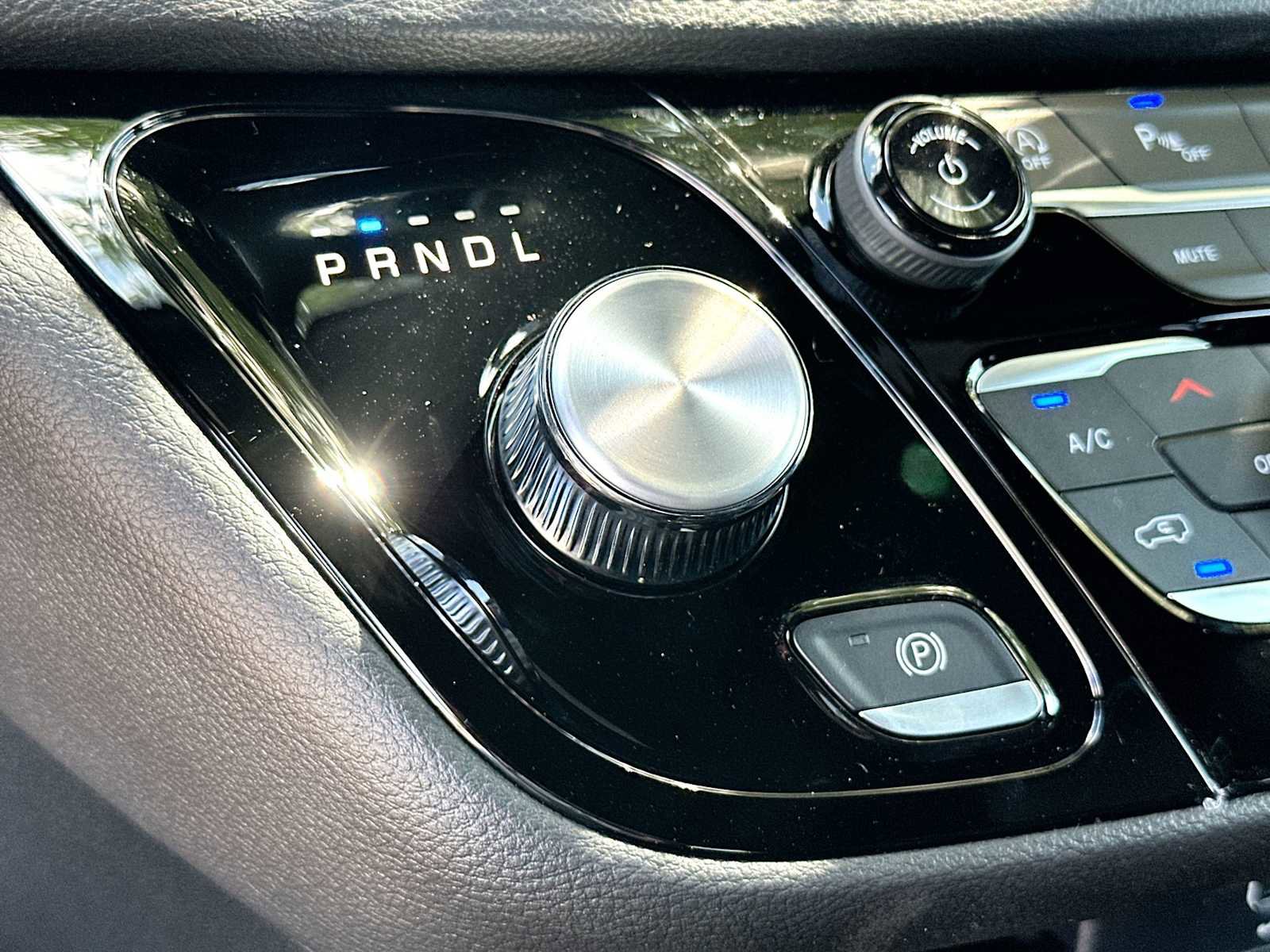 New 2026 Chrysler Pacifica Select FWD image 21