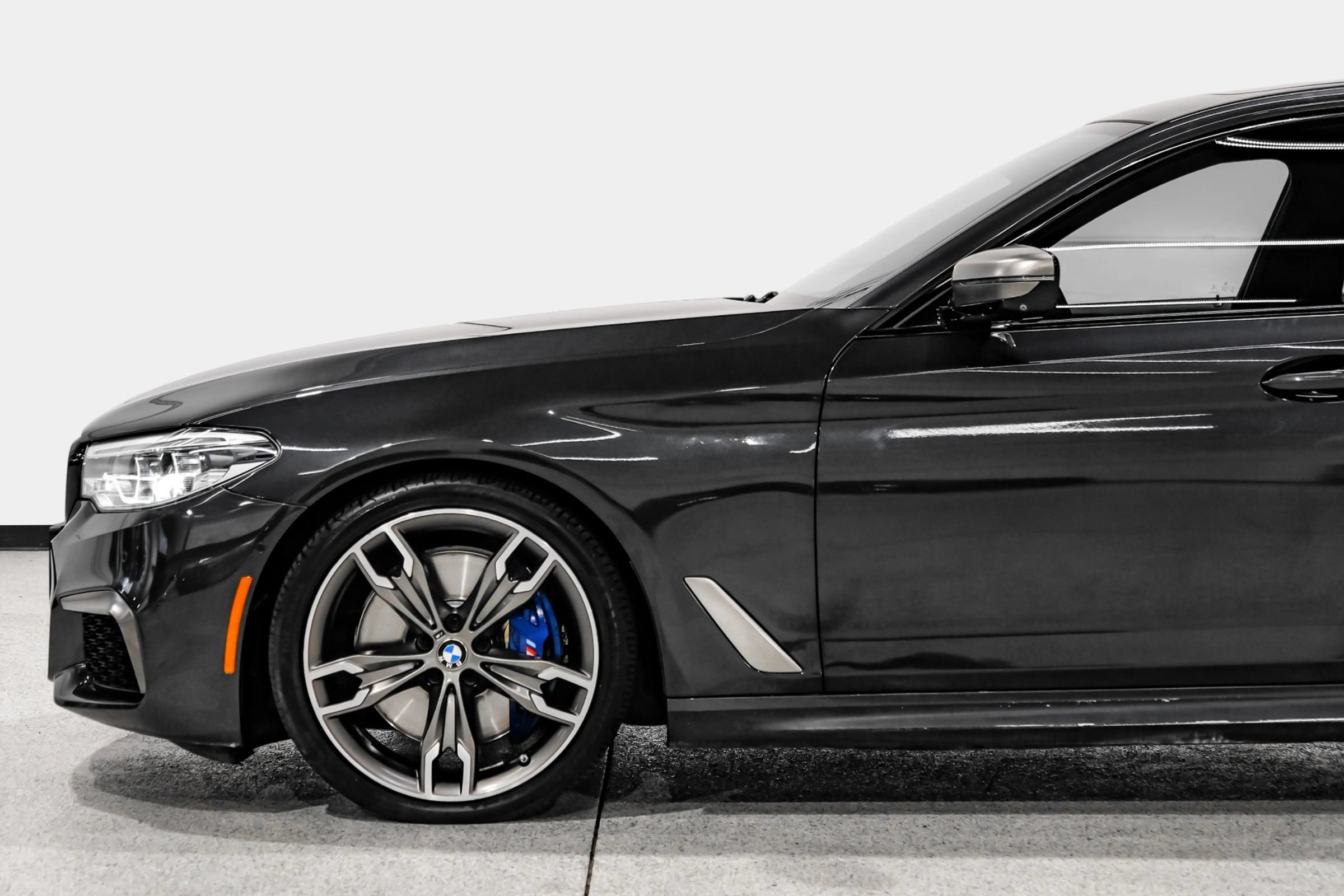 Used 2019 BMW M550i xDrive w/ Premium Package 2 AWD/4WD image 12