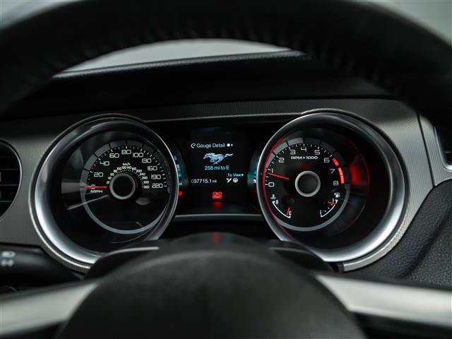Used 2013 Ford Mustang Shelby GT500 RWD image 25