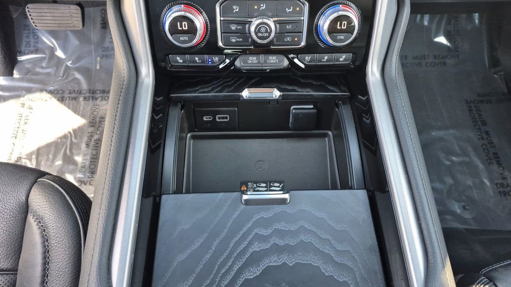 Used 2022 GMC Yukon Denali image 9