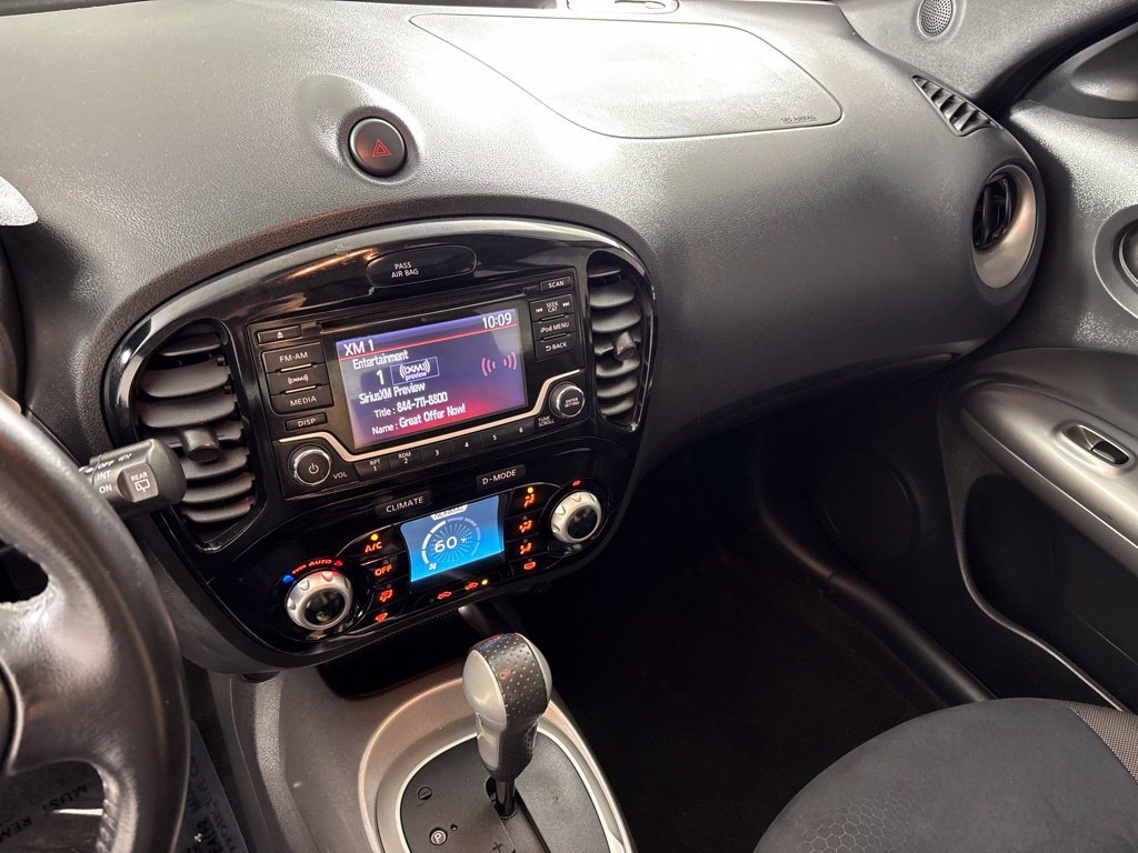 Used 2017 Nissan Juke SV AWD/4WD image 29